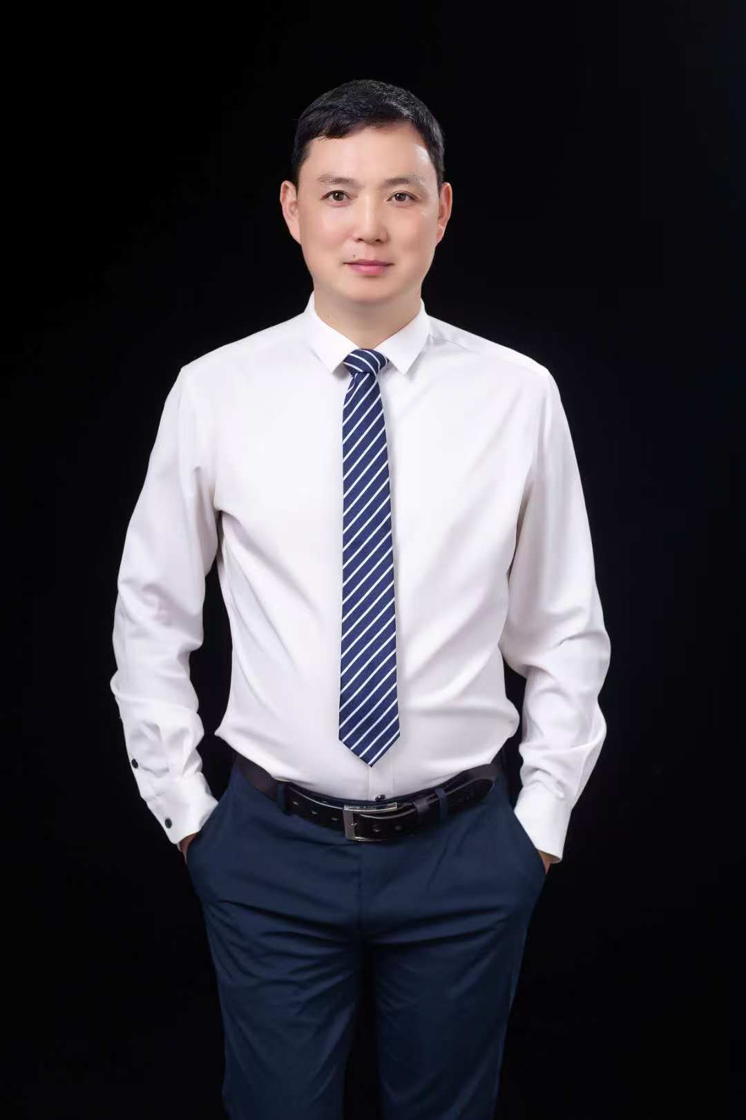 杨成.jpg