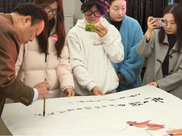 1763428046126896.png image.png