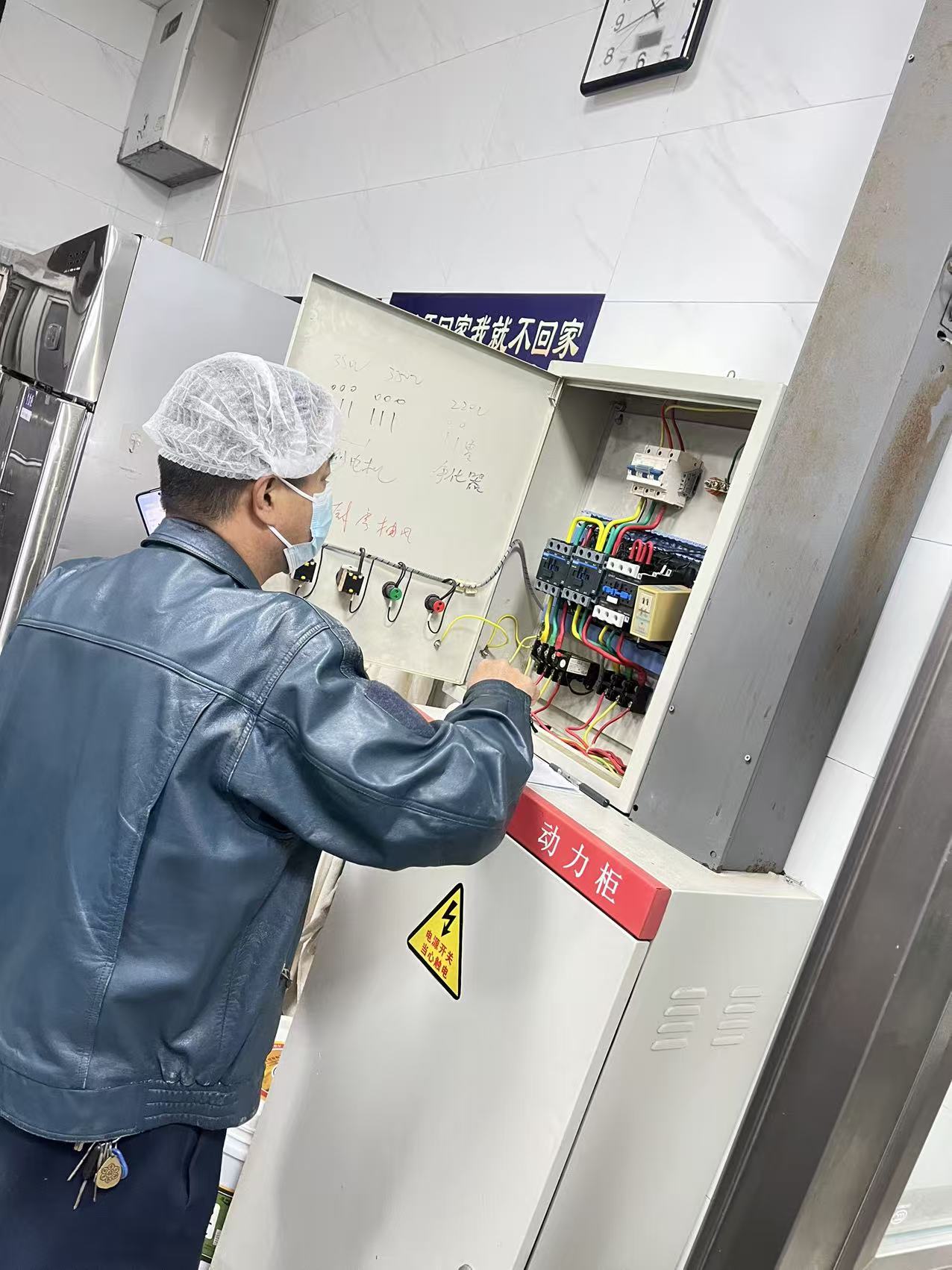 1764571438628134.jpg 1764571438628134.jpg