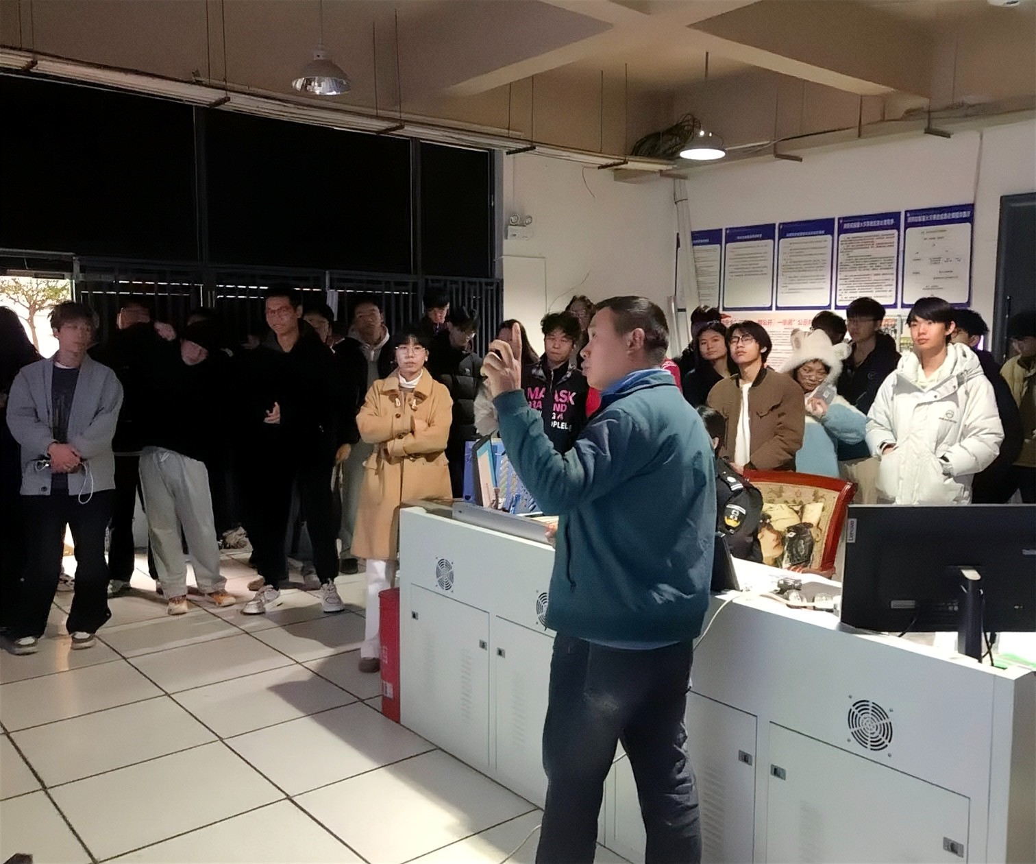 1765436643977380.jpg 1765436643977380.jpg